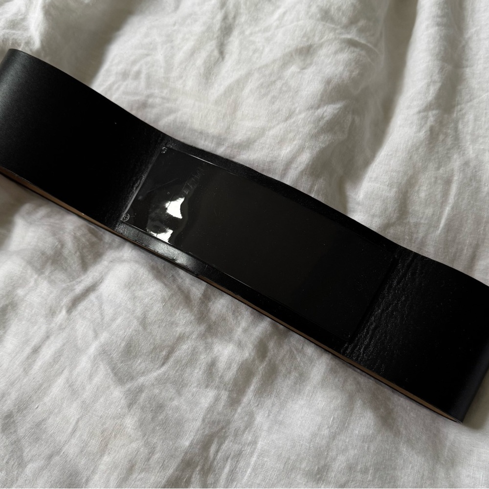 St. John Black obi style leather belt NWT medium $210 retail chic!